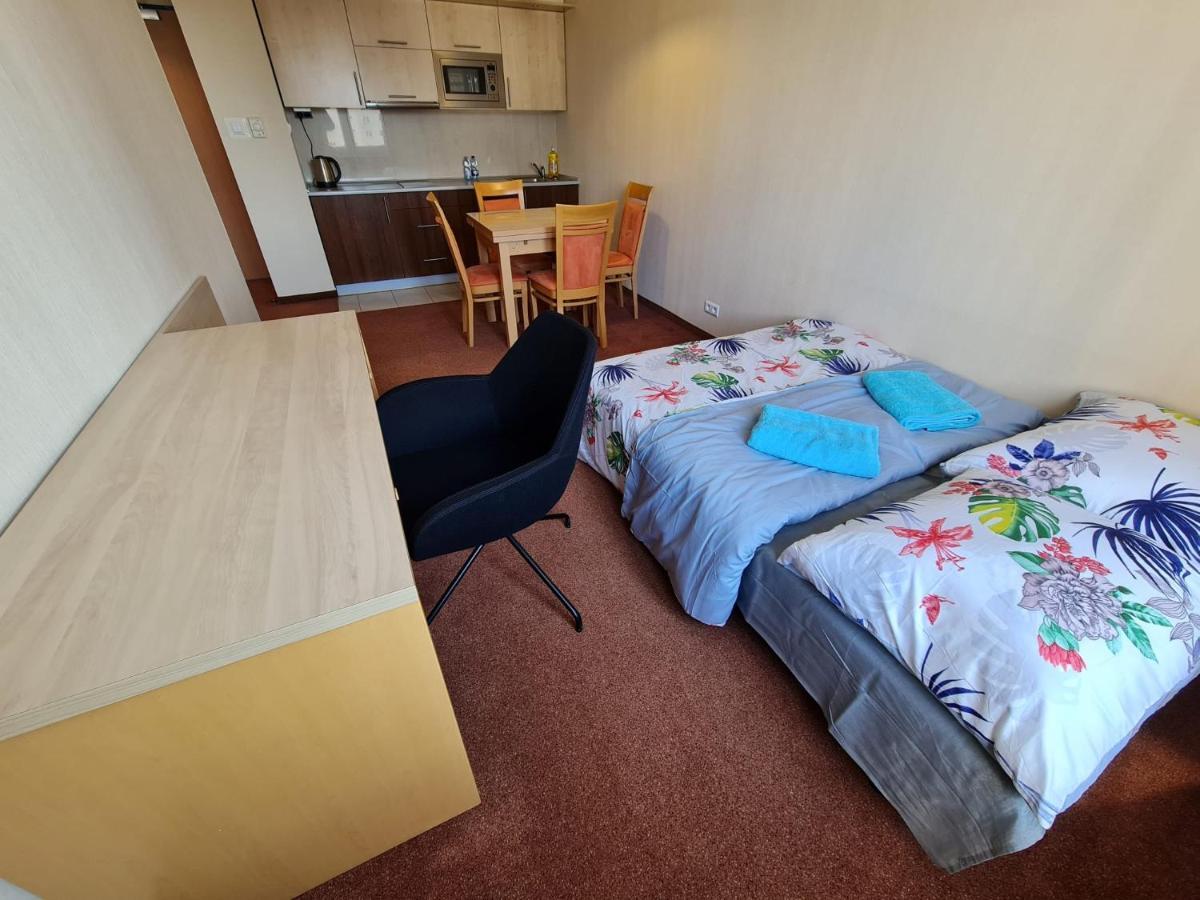 Appartement 10q - Z6 902 *